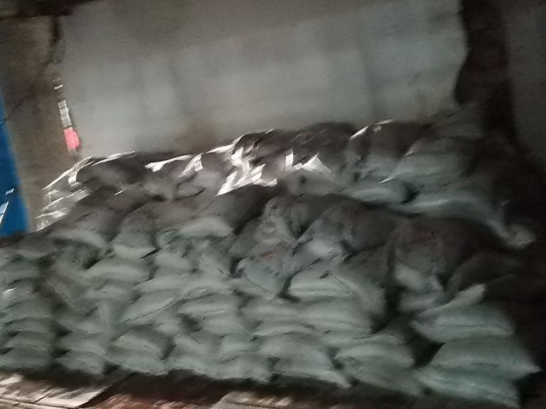 码头起重机轨道胶泥(图1)